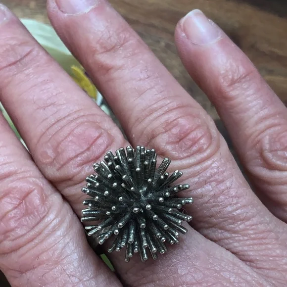 Ring - Picture 4 of 4